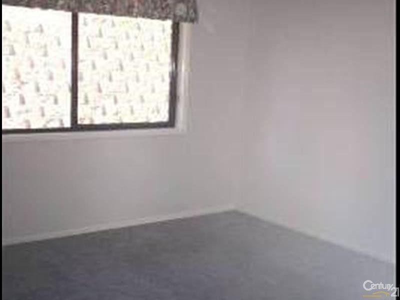 17 Stitt Close, Glen Eden QLD 4680