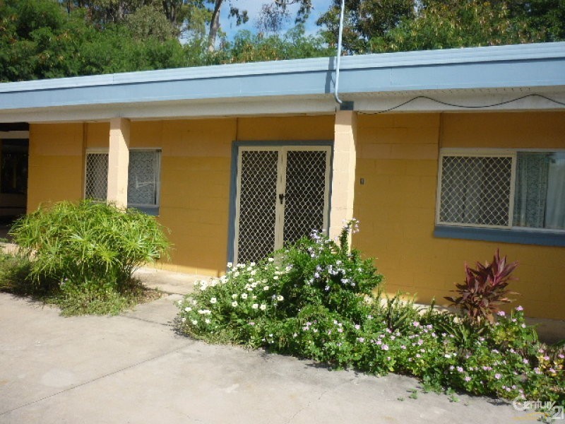 1/33  Butler Street, New Auckland QLD 4680