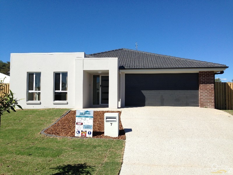 7 Bellbird Circuit, Forest Springs Estate, Kirkwood QLD 4680