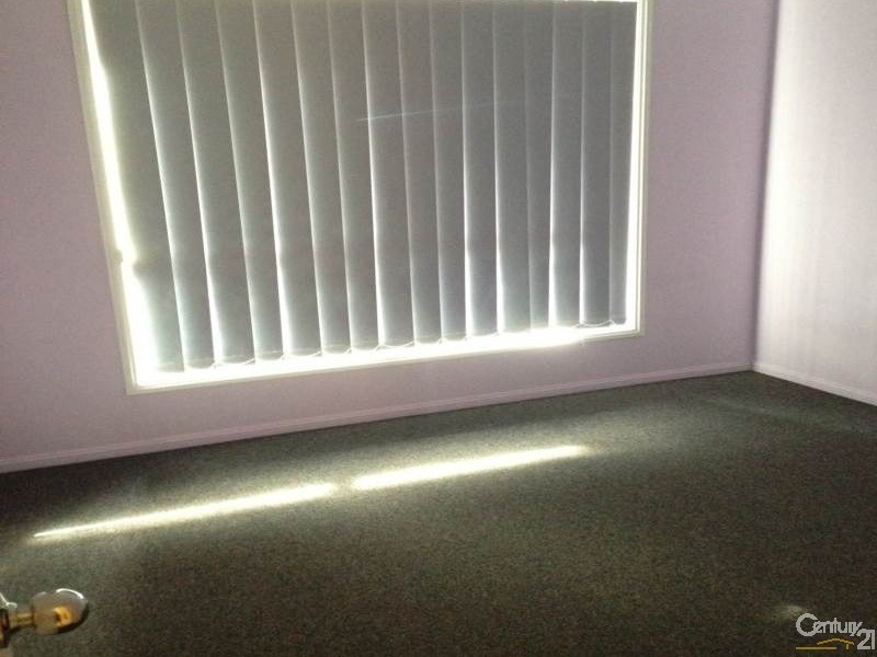 2/79 Col Brown Avenue, Clinton QLD 4680