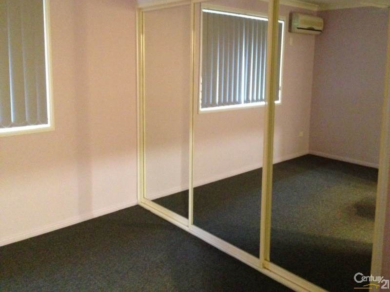 2/79 Col Brown Avenue, Clinton QLD 4680