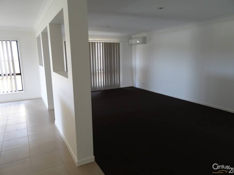 31 Koolivoo Parade, Boyne Island QLD 4680