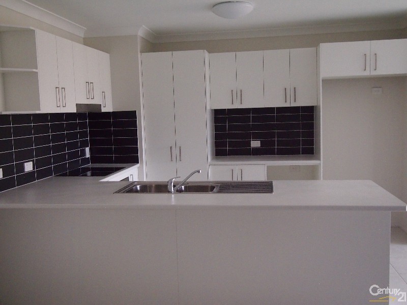 23 Bendee Street Brookview Estate, Glen Eden QLD 4680