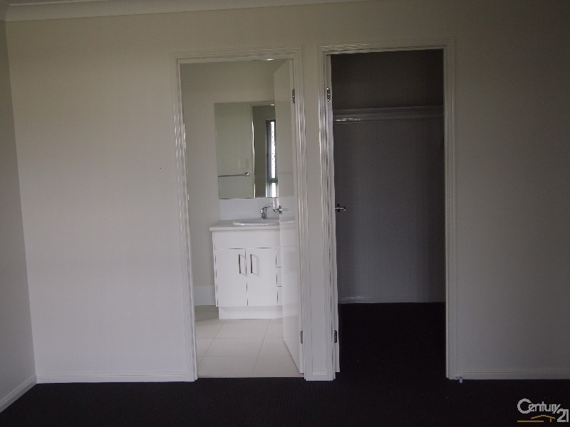 23 Bendee Street Brookview Estate, Glen Eden QLD 4680