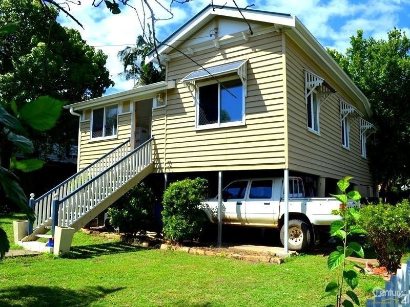 17 Fowler Street, West Gladstone QLD 4680