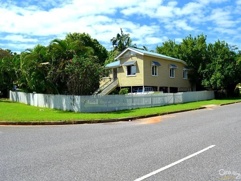 17 Fowler Street, West Gladstone QLD 4680
