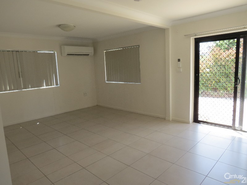 1/27 Mylne Street, Gladstone QLD 4680