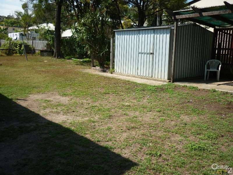 33 Mellefont Street, West Gladstone QLD 4680