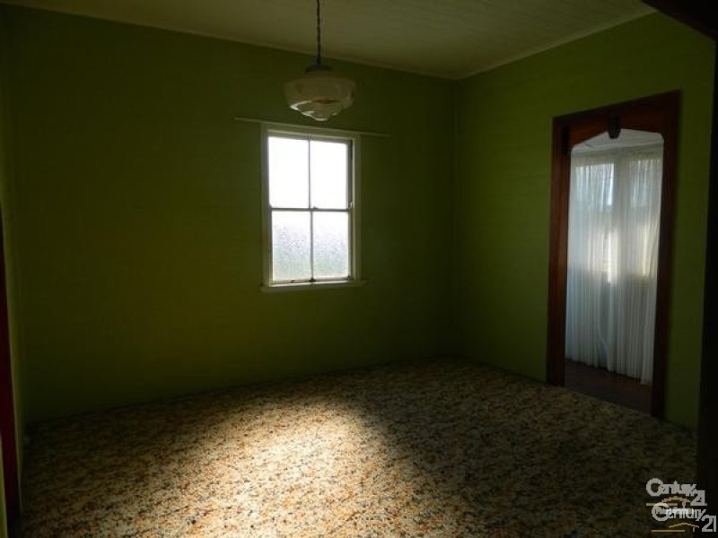 69 Tank Street, West Gladstone QLD 4680