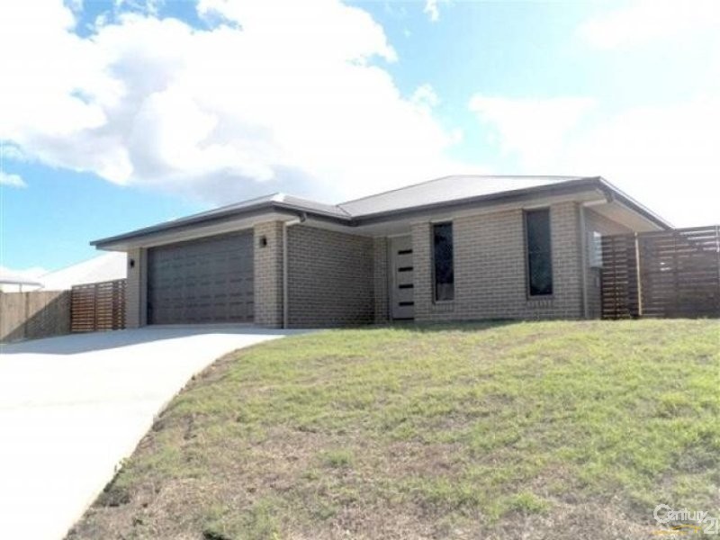7 Valley Way, Boyne Island QLD 4680