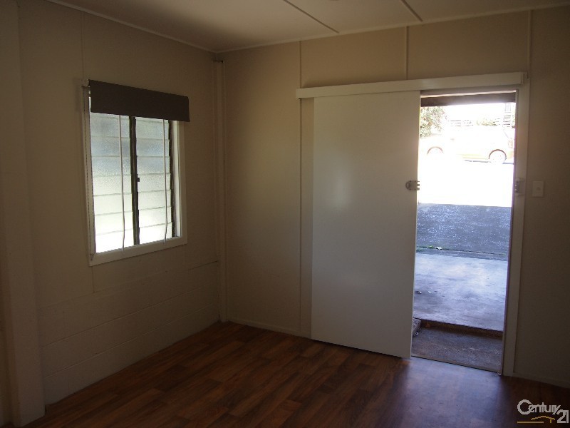 18 Mylne Street, West Gladstone QLD 4680