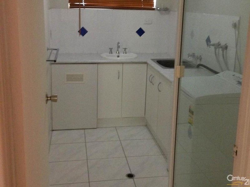 5/8 Roseberry Street, South Gladstone QLD 4680