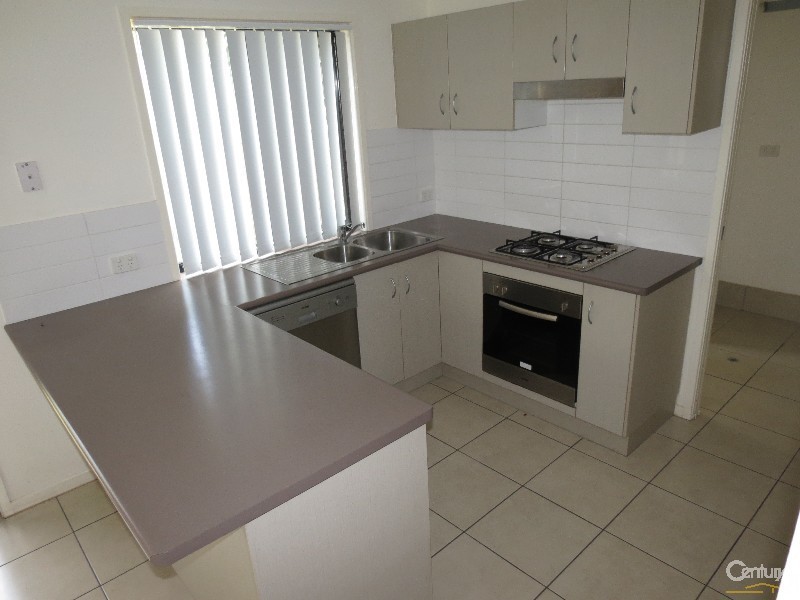 8/21 Roberts Street, South Gladstone QLD 4680