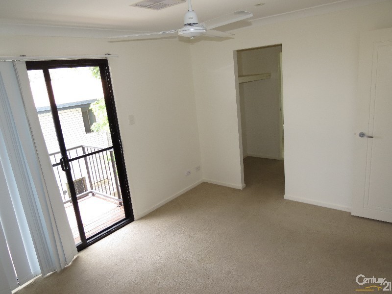 8/21 Roberts Street, South Gladstone QLD 4680