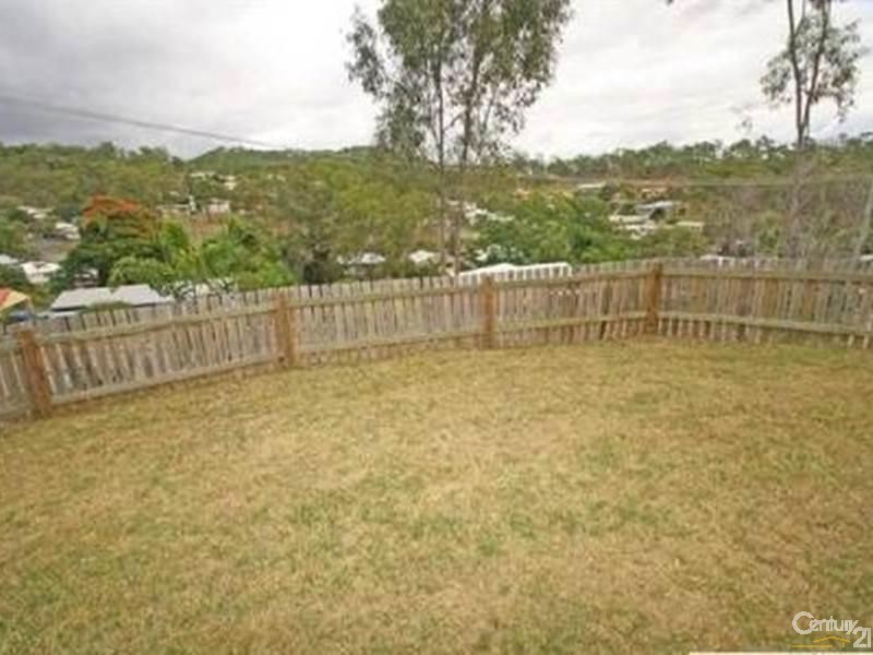 23 Flounder Crescent, Toolooa QLD 4680