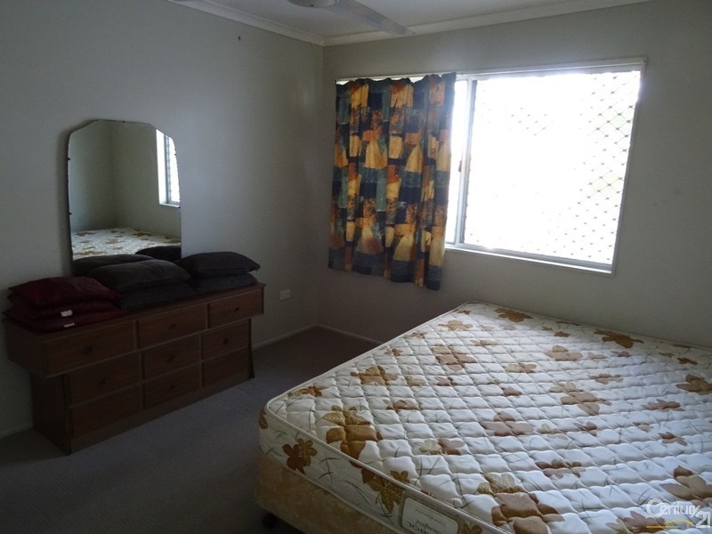 1/32 Elizabeth Street, South Gladstone QLD 4680