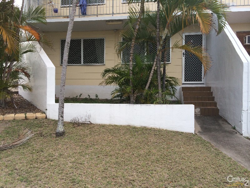 1/32 Elizabeth Street, South Gladstone QLD 4680