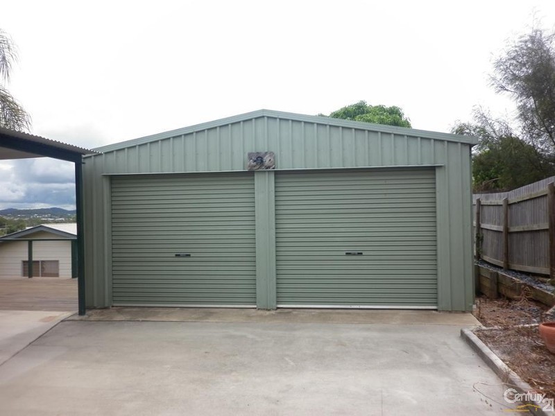 2 Lomas Street, West Gladstone QLD 4680