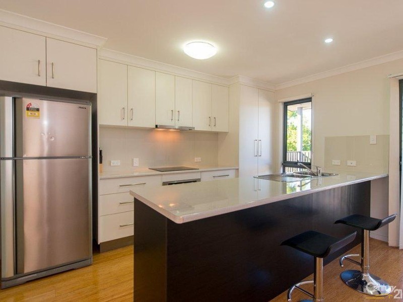 2/12 Stasia Lane, South Gladstone QLD 4680