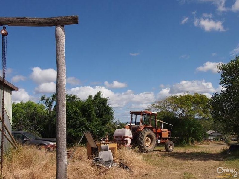610 Darts Creek Road, Mount Larcom QLD 4695