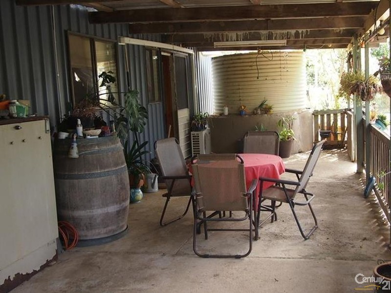 610 Darts Creek Road, Mount Larcom QLD 4695