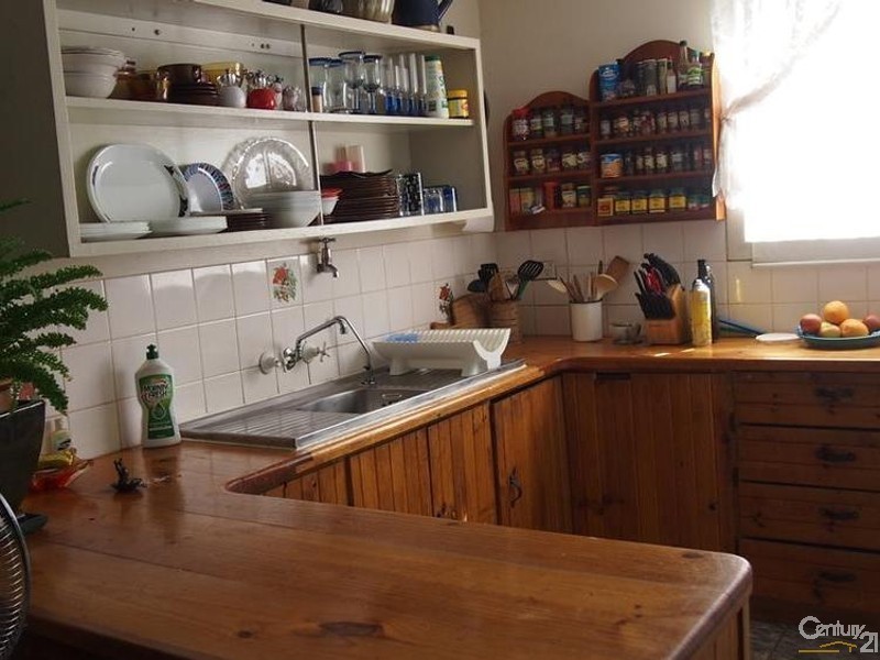 610 Darts Creek Road, Mount Larcom QLD 4695