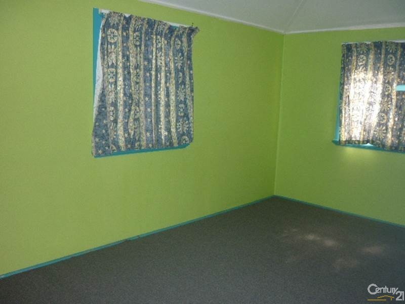 37 O’Connell Street, Barney Point QLD 4680