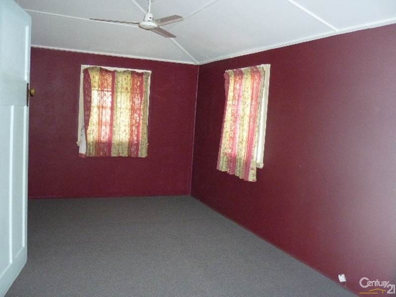 37 O’Connell Street, Barney Point QLD 4680