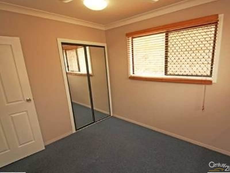 23 Flounder Crescent, Toolooa QLD 4680