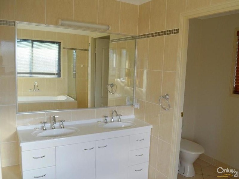 1 Harlequin Court, Calliope QLD 4680