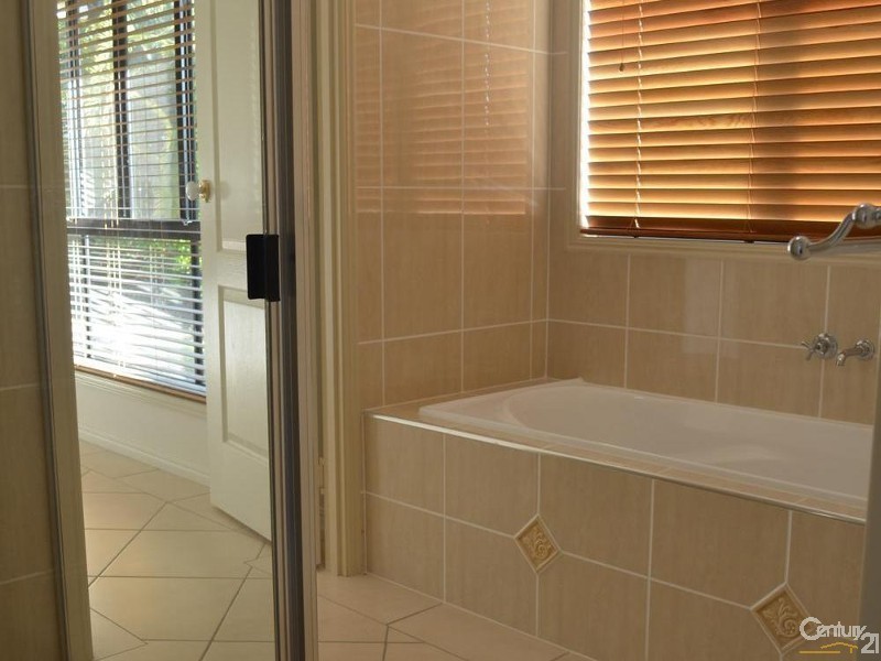 1 Harlequin Court, Calliope QLD 4680