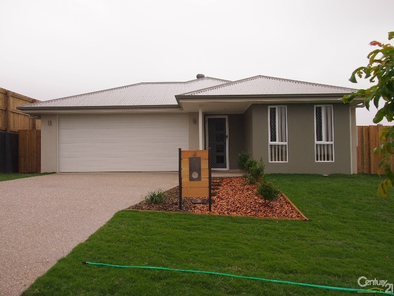 8 Isla Court, New Auckland QLD 4680