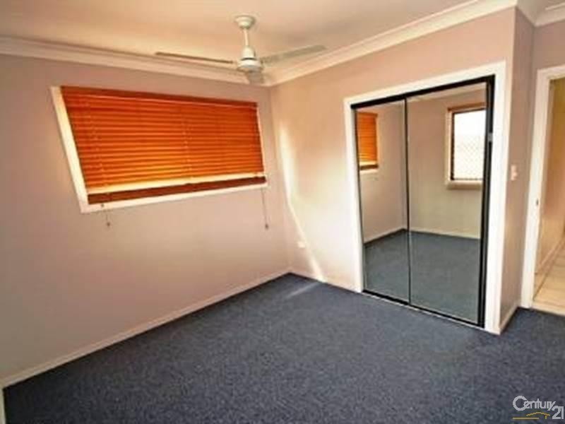 23 Flounder Crescent, Toolooa QLD 4680