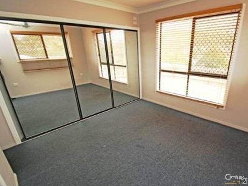 23 Flounder Crescent, Toolooa QLD 4680