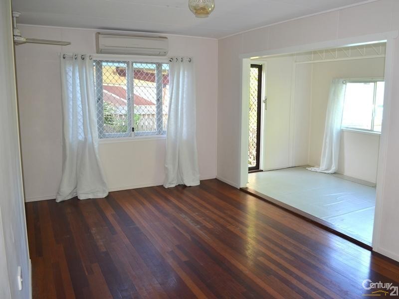 48 Adelaide Street, South Gladstone QLD 4680