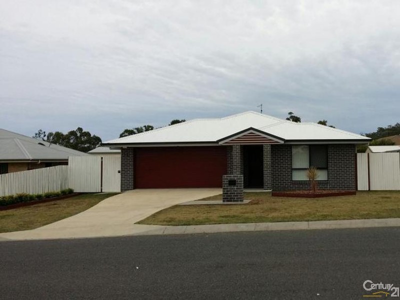 39 Golf View Drive, Boyne Island QLD 4680