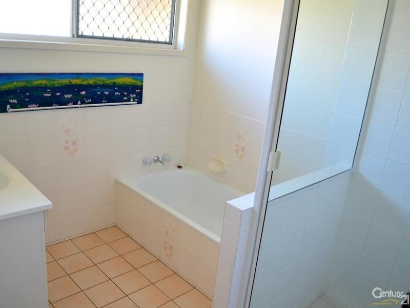 New Auckland QLD 4680