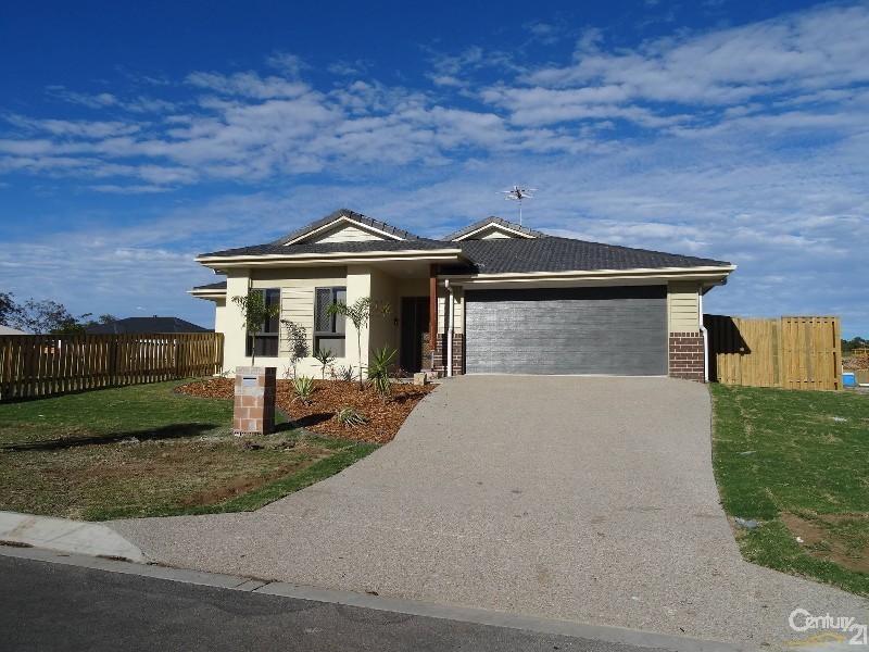 5 Parkway Drive, FOREST SPRINGS ESTATE, Kirkwood QLD 4680