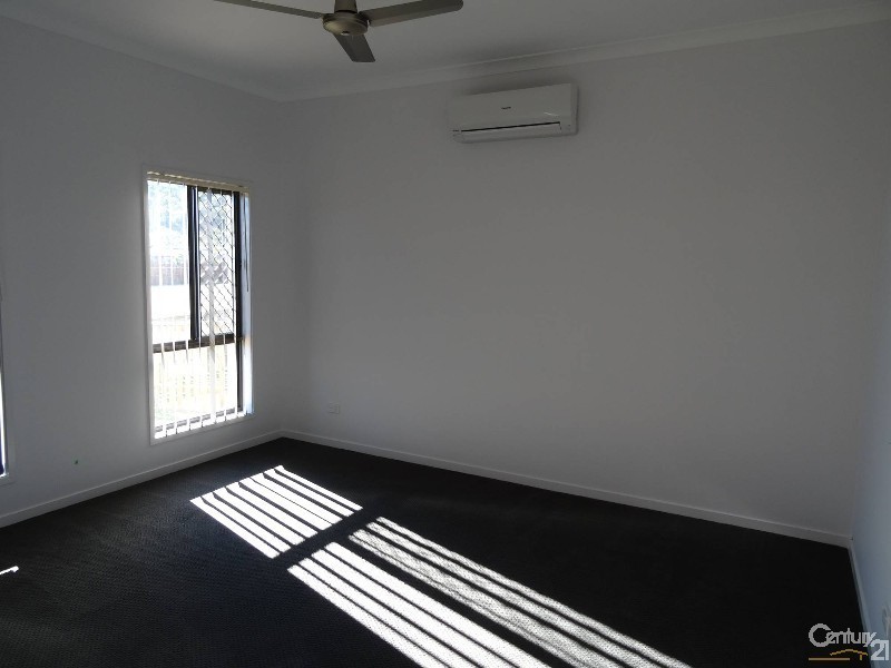 5 Parkway Drive, FOREST SPRINGS ESTATE, Kirkwood QLD 4680