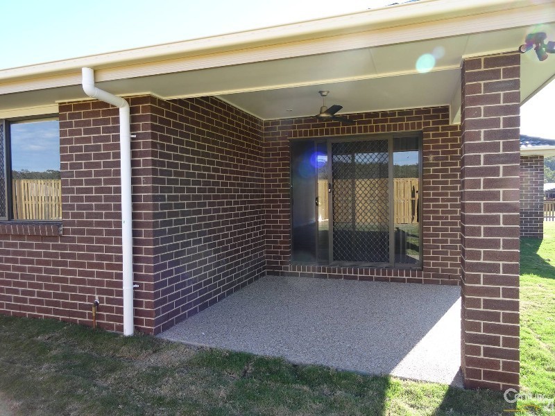 5 Parkway Drive, FOREST SPRINGS ESTATE, Kirkwood QLD 4680