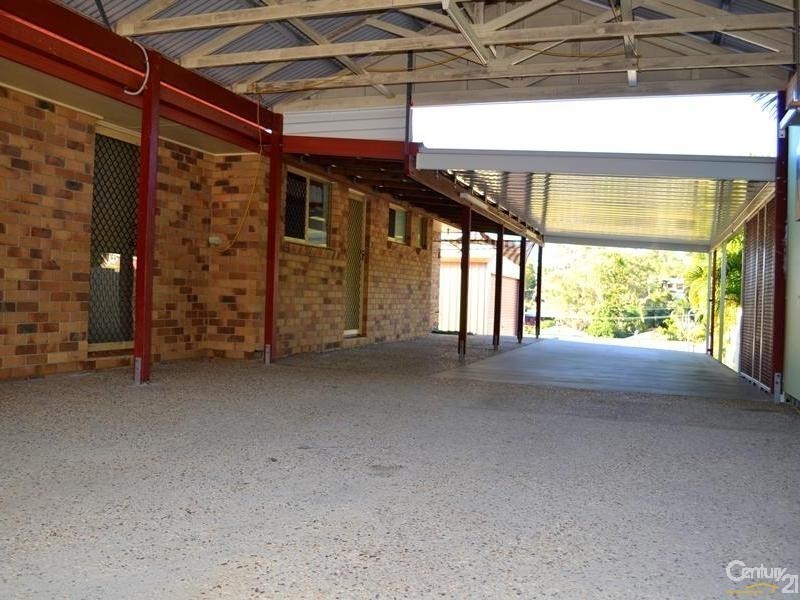 4 Drummer Street, Toolooa QLD 4680