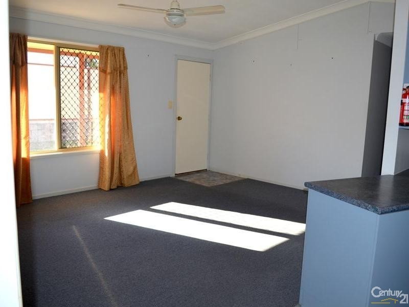 4 Drummer Street, Toolooa QLD 4680