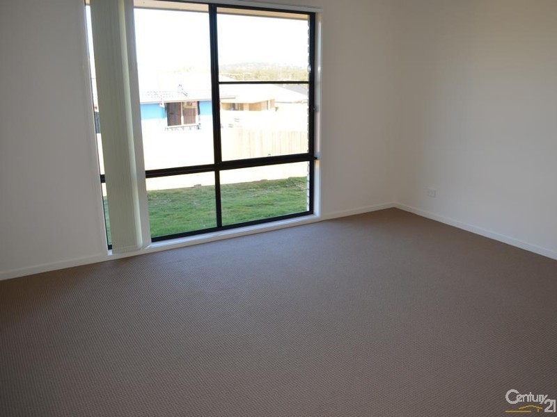 11 Canal Street, CLOUDSCAPE ESTATE, Calliope QLD 4680