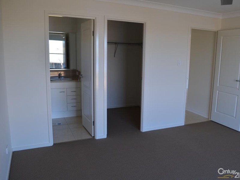 11 Canal Street, CLOUDSCAPE ESTATE, Calliope QLD 4680