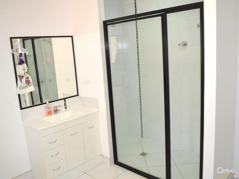 10 Koala Court, Beecher QLD 4680