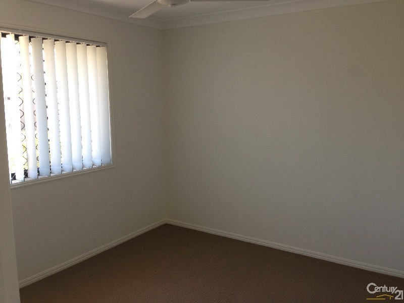 14 Woodland Court, Kirkwood QLD 4680