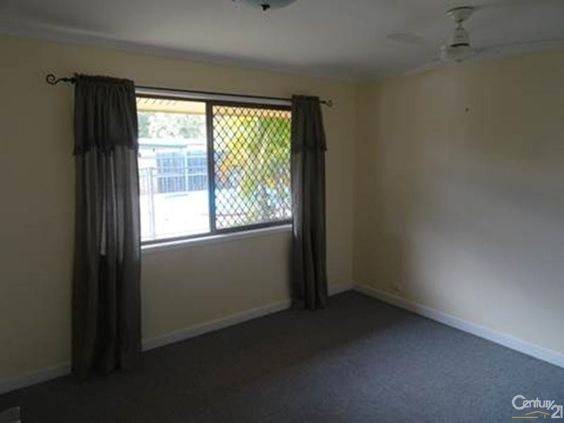 62 J Hickey Avenue, Clinton QLD 4680