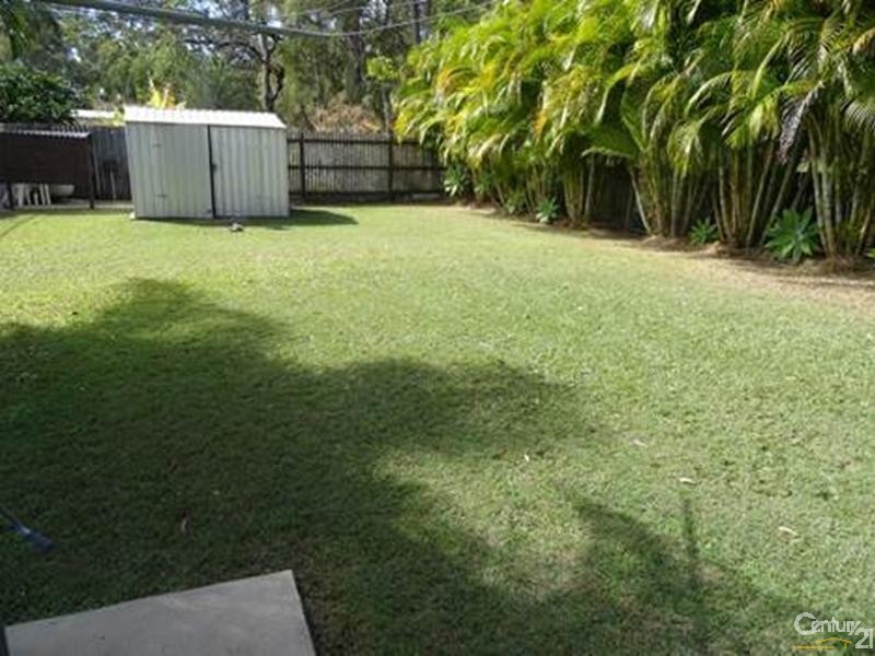 62 J Hickey Avenue, Clinton QLD 4680