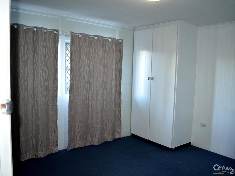 17 Leonard Street, South Gladstone QLD 4680