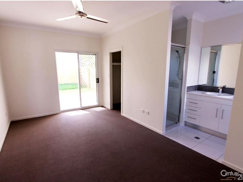 Clinton QLD 4680